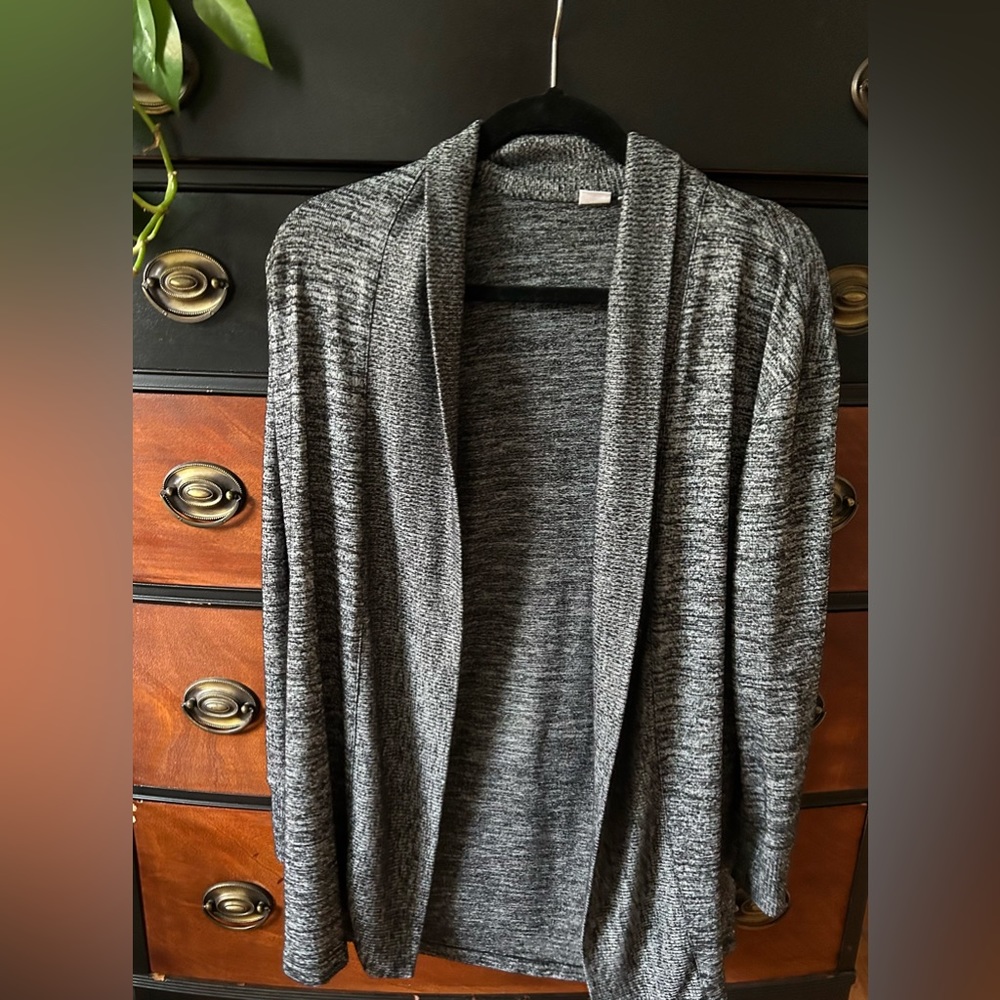 Long Gray and Black Sweater GAP Small